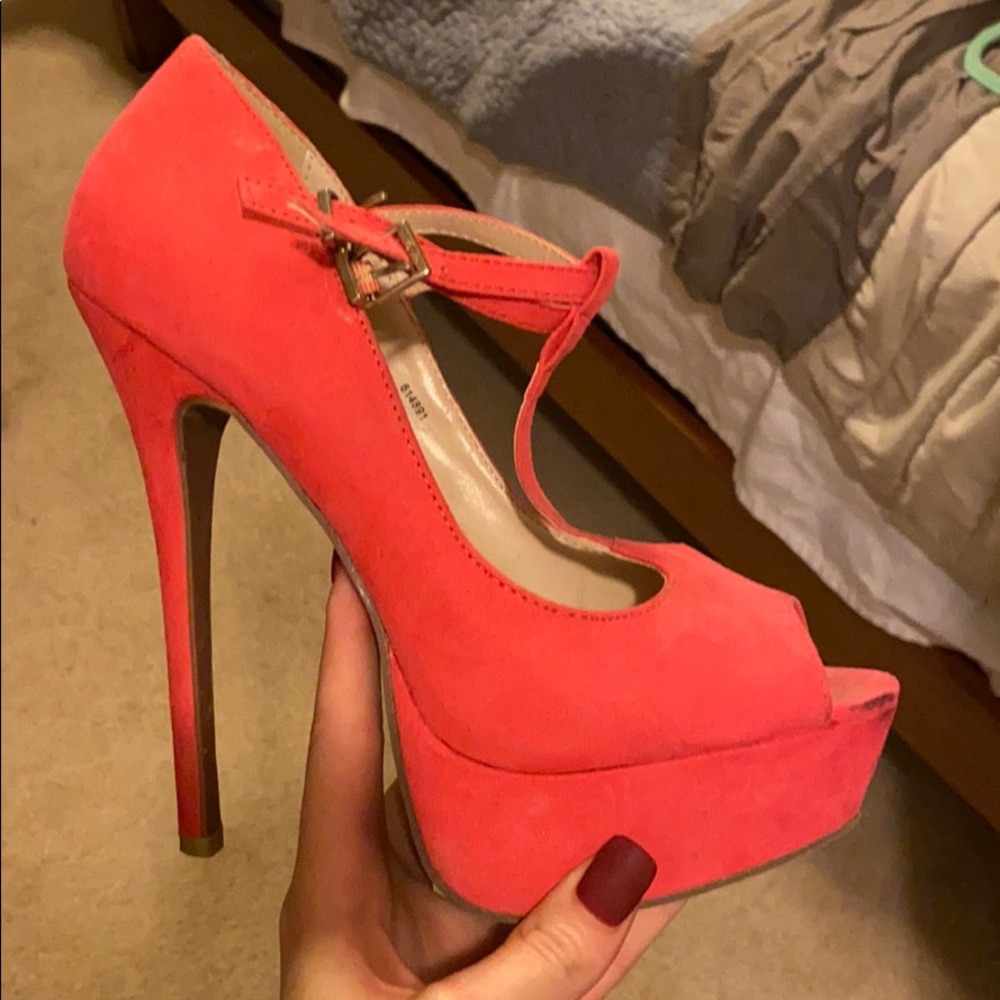 Pink platform heel suede